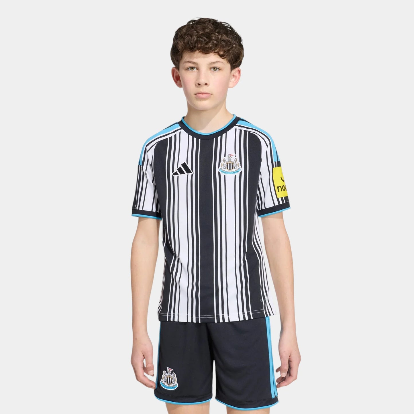 Kit Infantil Newcastle 2026/27 I